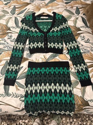 Conjunto Bershka de Punto Estampado