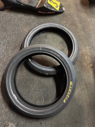 Neumáticos Dunlop Moto3 Slick 17