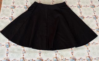 Falda mini negra