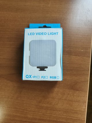 Foco LED de Vídeo QX-F1