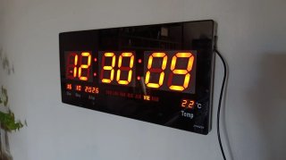 Reloj Digital de Pared con Temperatura