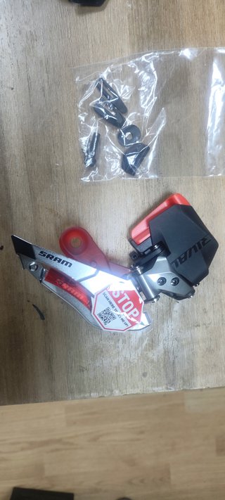 Desviador SRAM Rival eTap AXS D1 2x12