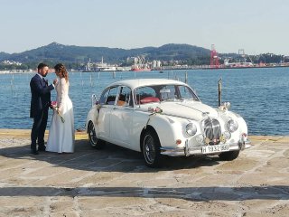 Alquiler coche clásico bodas Sevilla