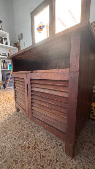 Mueble de Madera Estilo Retro