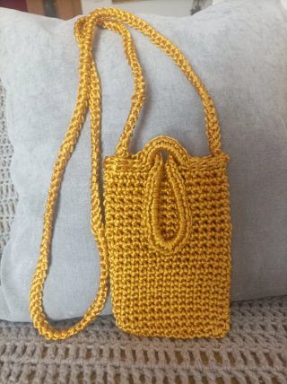 Bolso Porta Móvil Dorado Metalizado de Fiesta.