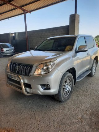 Toyota Land Cruiser 2011