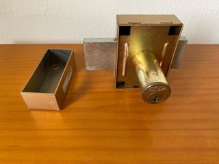Cerradura marca UCEM