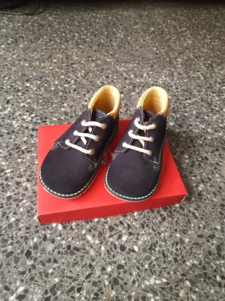 Botines de niño azul marino número 21