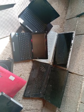 Lote de 4 Ordenadores Portátiles