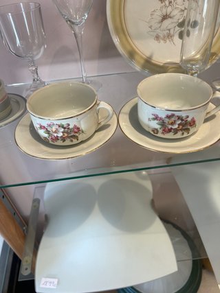 Set de 2 Tazas con Plato