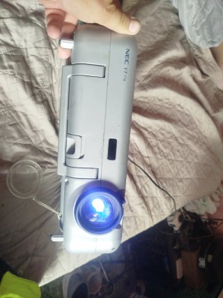 Proyector NEC VT770