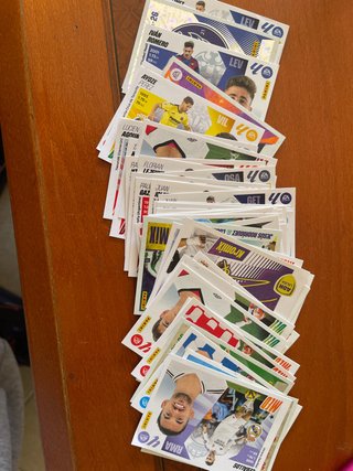 Lote de 80 cromos Liga Este 25/26