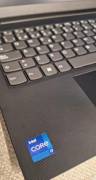Ordenador Portátil i7 /16GB / 512GB SSD HDMI 15,6"