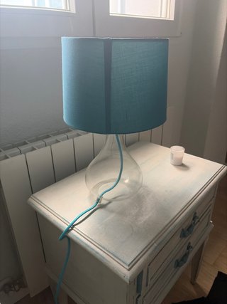 Pareja de lámparas de mesa de cristal con pantalla