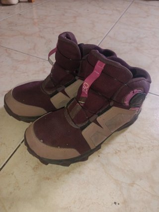 Botas de montaña para niña