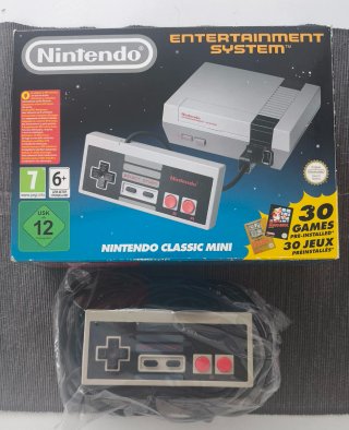 Nintendo NES Classic Mini +mando extra y alargador