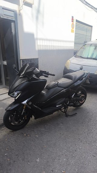 Yamaha Tmax 2019