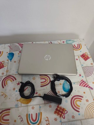 Portátil HP Plateado