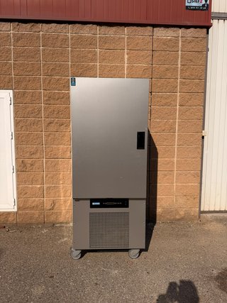 Abatidor de temperatura Afinox Faster 15T (2022)