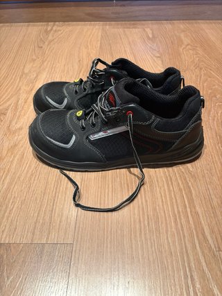 Zapatos de Seguridad Lion S1P SRC ESD