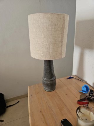 Lámpara de mesa cerámica