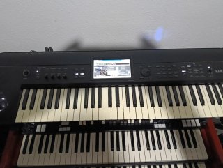 Sintetizador Korg Krome 61 con funda