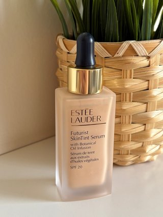 Estée Lauder Futurist SkinTint Serum