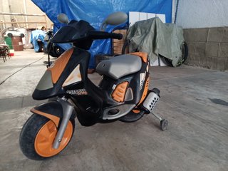 Moto eléctrica infantil