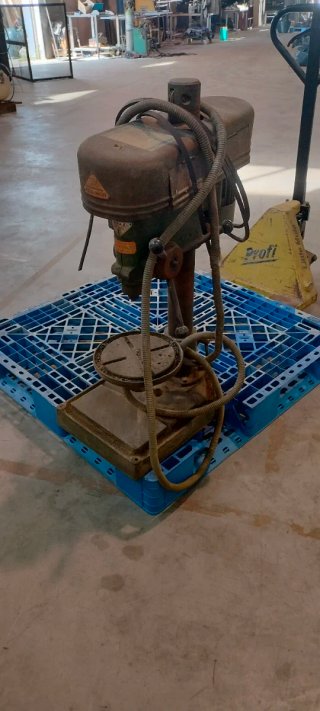 Taladro de sobremesa industrial