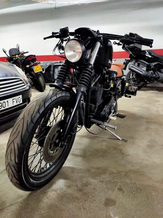 Harley Davidson Sportster 883 a 1200