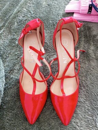 Zapatos de tacón Even&odd rojos.