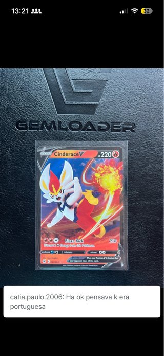 Carta Pokémon Cinderace V y Drapion V