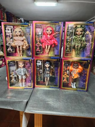 Set de 6 Muñecas Rainbow High