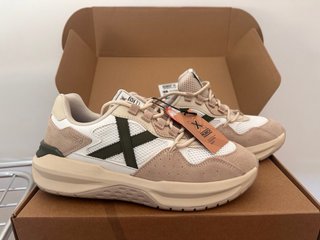 Zapatillas Munich Beige y Verde