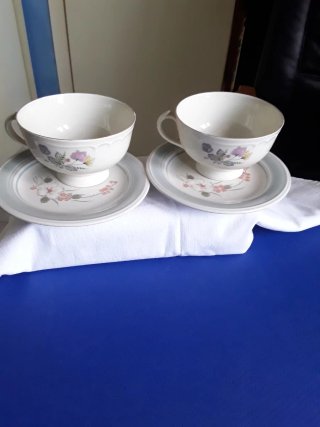 Set di 2 tazze da tè Richard Ginori e Noritake