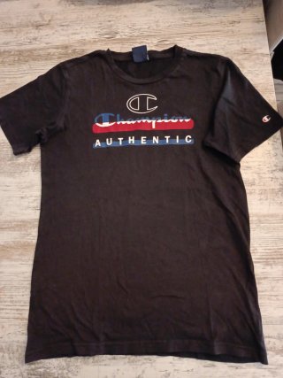 Camiseta Champion Negra