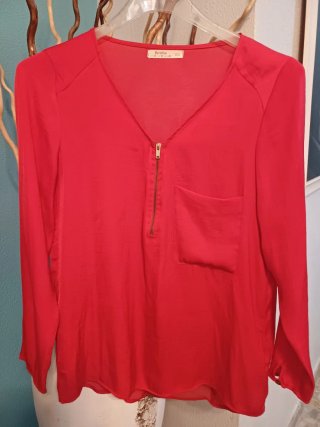 Blusa Roja Bershka Talla M