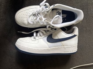 Zapatillas Nike Air Force Blanco y Azul