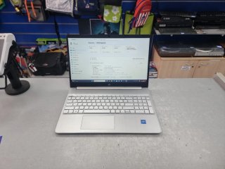 Portátil HP 15s-fq 4GB 128GB