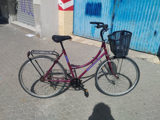Bicicleta de paseo urbana clásica BH 650