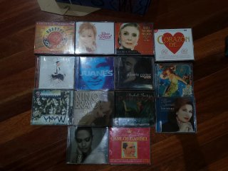 Lote de 13 CDs de Música Variada