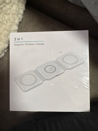 Cargador Inalámbrico Magnético 3 en 1