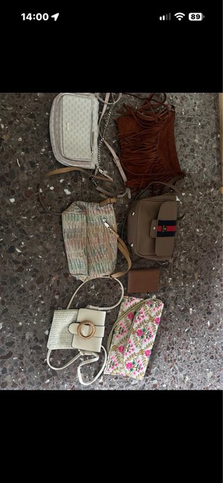 Lote de 7 Bolsos y Carteras