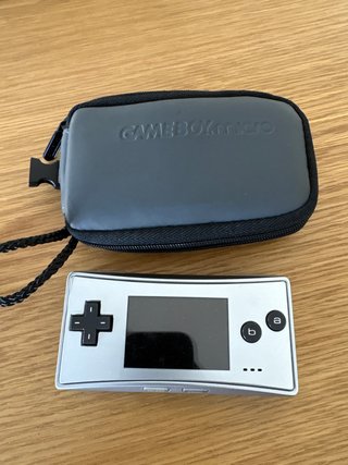 Nintendo Game Boy Micro Plateada