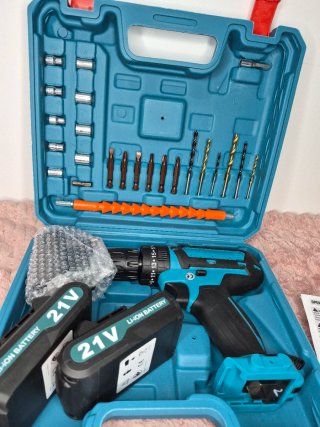 Taladro Atornillador 21V con Maletín