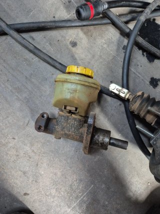 Bomba y depresor de freno