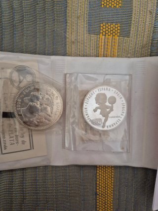 2 Monedas Conmemorativas de plata, de ley