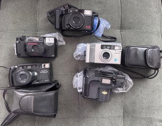 Lotto 5 Fotocamere Analogiche Olympus Yashica ecc.