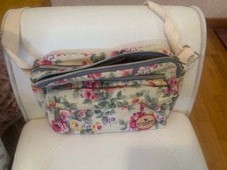 Bolso con Estampado de Flores