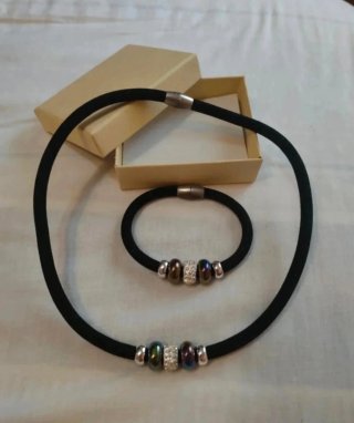 Conjunto de Colgante y Pulsera